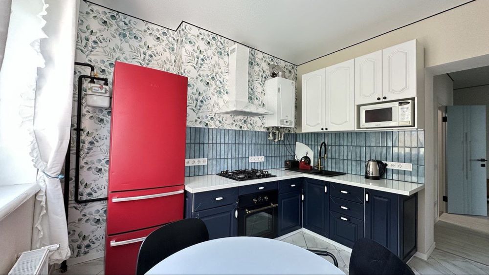 Реальна двокімнатна з ремонтом в центрі міста! Держ.програми!