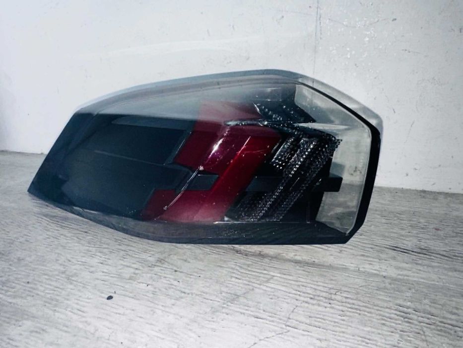 Farolim Trás Esquerdo Peugeot 2008 - 19/23