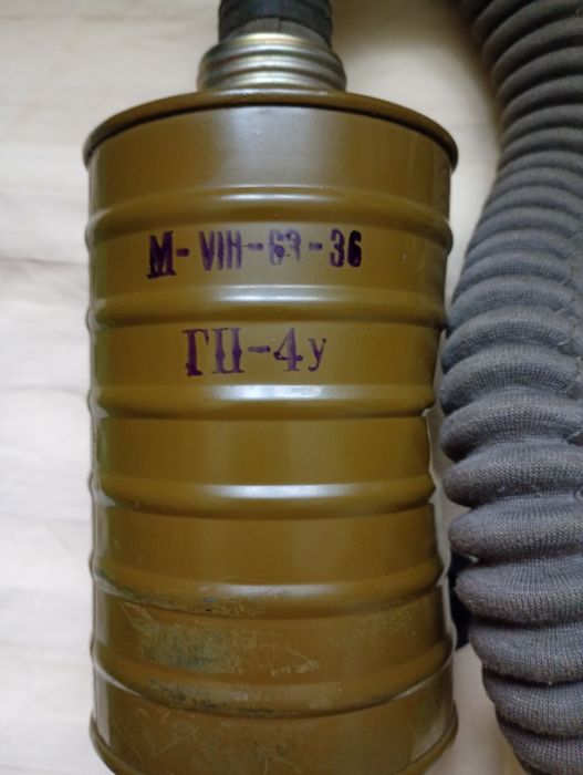 Продам два противогаза ссср