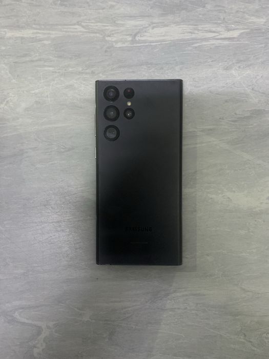 Vendo s22 ultra novo com 2 meses de uso