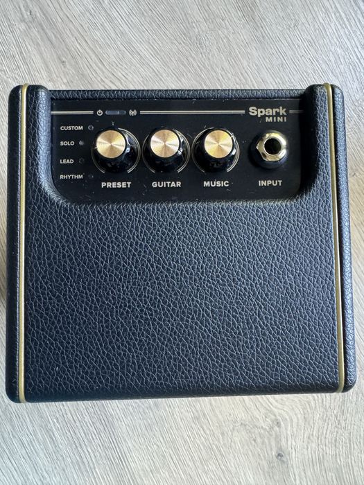 Wzmacniacz gitarowy Positive Grid SPARK MINI czarny