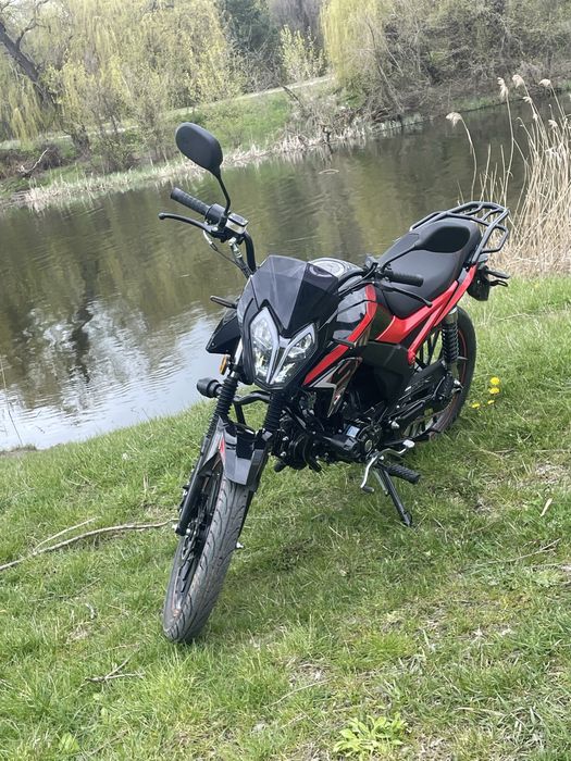 Продам мотоцикл спарк 125, в хорошем состоянии, заводиться отлично без вопросов, как на холодную так и на горячую, нужно заменить сайлен блоки