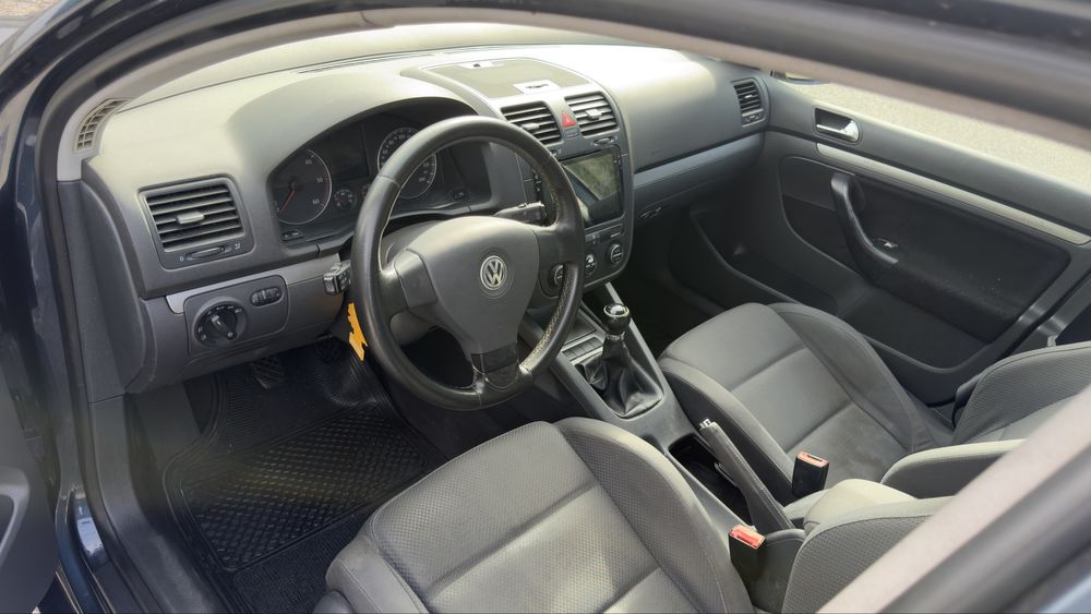 VOLKSWAGEN GOLF 2.0 TDi DIESEL 140 CAVALOS NACIONAL