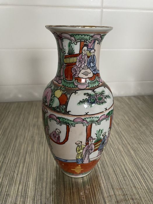 Jarrão antigo em porcelana chinesa