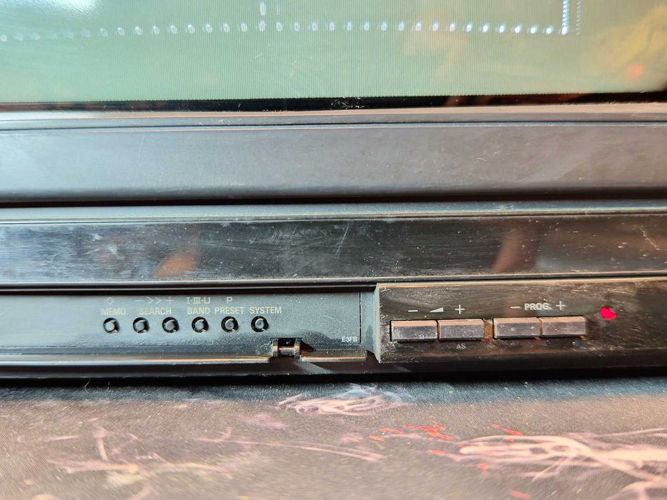 Telewizor Sanyo C14EA67EX 14 cali CRT retro vintage