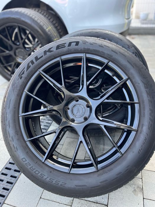 Sprzedam felgi  i opony, 20 cali Japan Racing z oponami