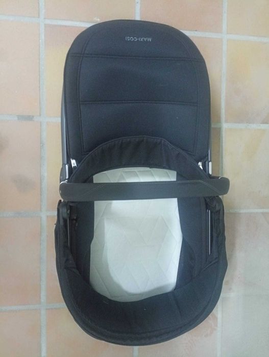 Alcofa Fame Maxi-Cosi Black