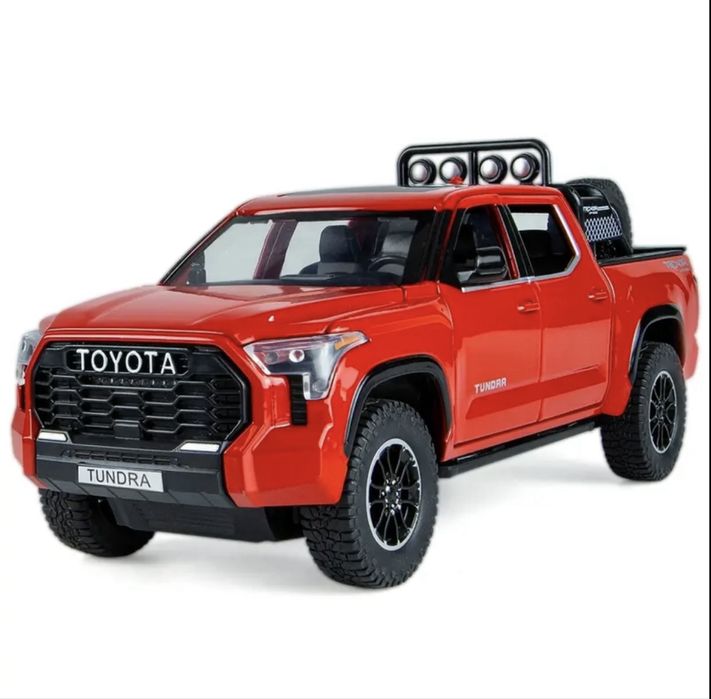 Модель автомобіля вантажівки TOYOTA TUNDRA масштаб 1/24