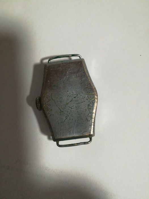 Продаю наручные часы