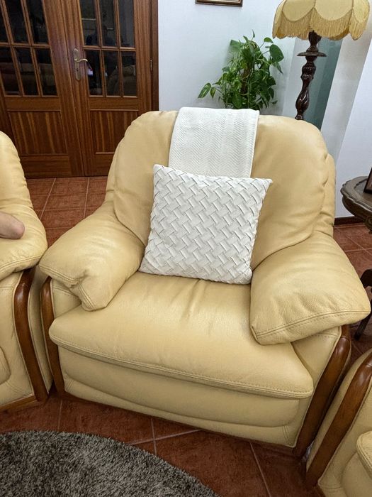 Sofás em pele conjunto - cor camel | como novo!