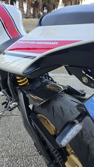 Yamaha YZF-R1 60 Aniversario Akrapovic