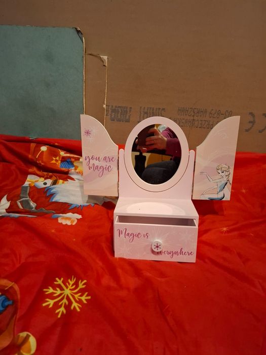 Zabawka mini toaletka