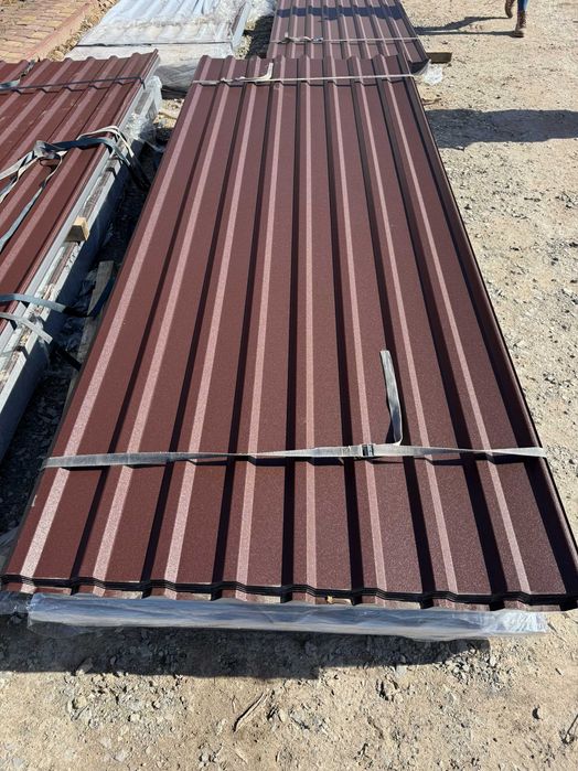 Blacha trapezowa na dach T18 8017 mat I gatunek