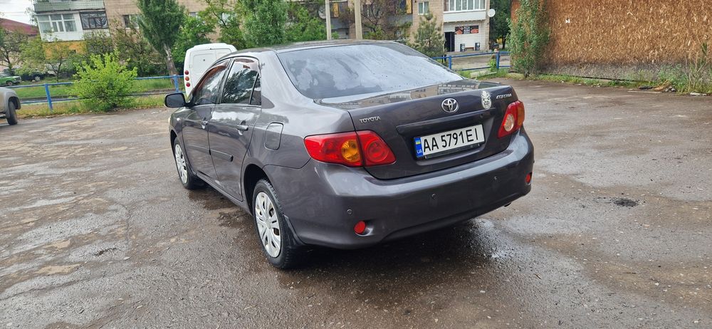 Продам Toyota Corolla