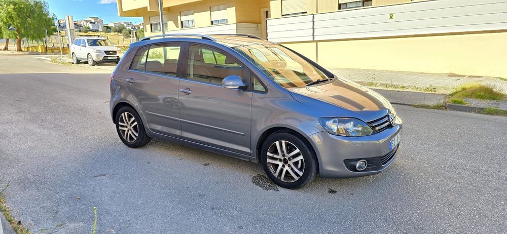 VW Golf Plus 1.6 TDI Trendline Ano 2009 a diesel