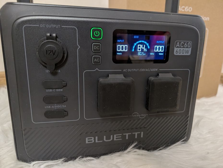 BLUETTI AC60 зарядна станція LiFePO4 battery