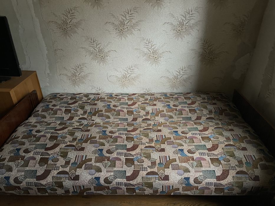 Продаю диван. Б/у.