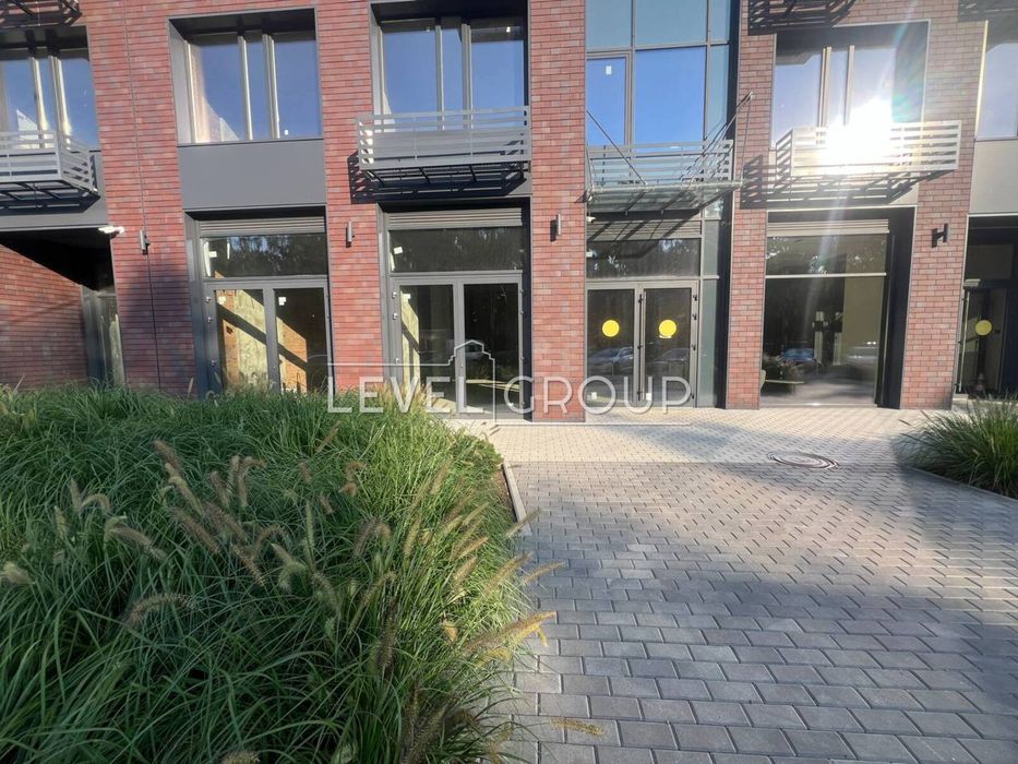 ЖК Новий Автограф Фасад Парк Перемога Ресторан, Магазин, Салон Краси