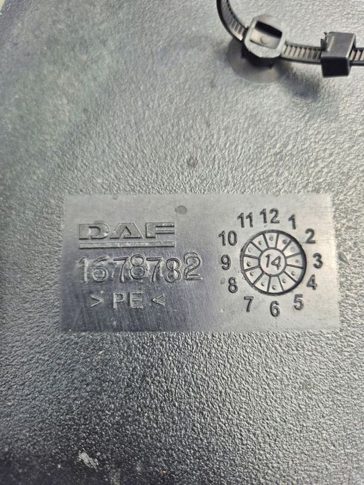 zbiornik adblue ad blue daf xf 105 , 75 85 cf 6x2 bdf 1678782