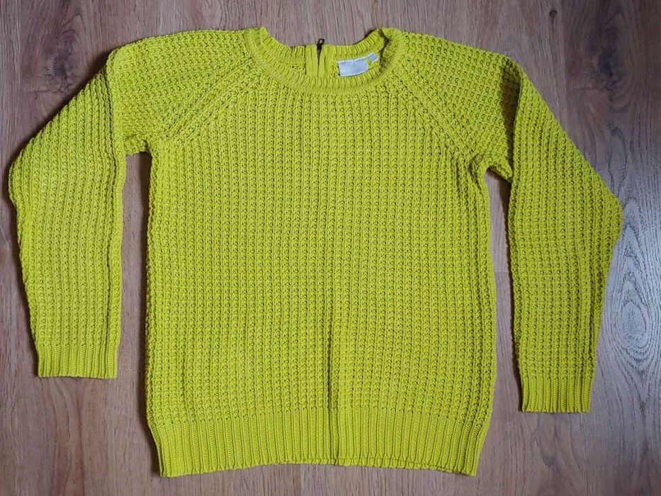 Светр в'язаний жовтий