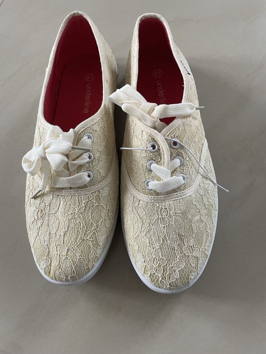 Buty sportowe damskie