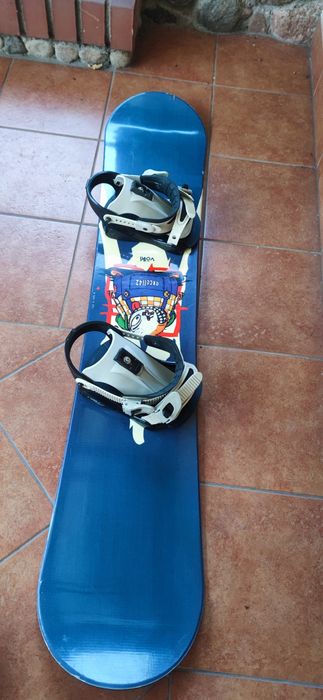 Deska snowboardowa firma Volkl długość 142 cm