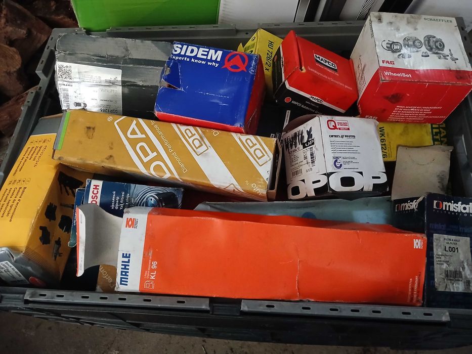 Sortido de peças automoveis ideal para mecanica