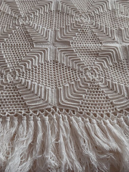 Colcha antiga em renda