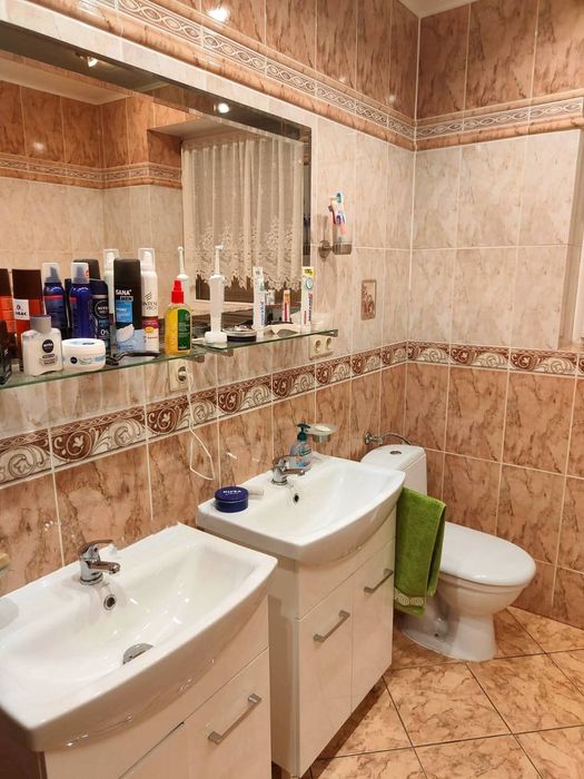 * Dom 4 min od centrum miasta 2.5km od płyty rynku Rybnik