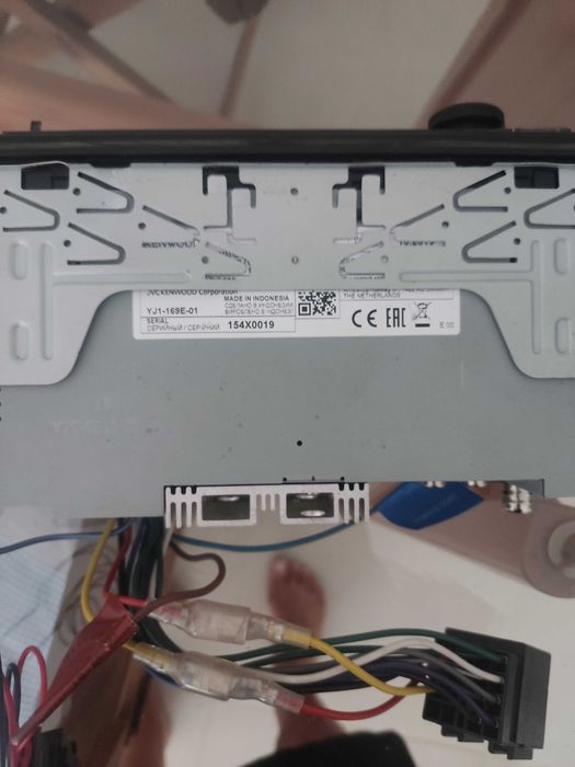 Rádio Kenwood para carro. Com colunas