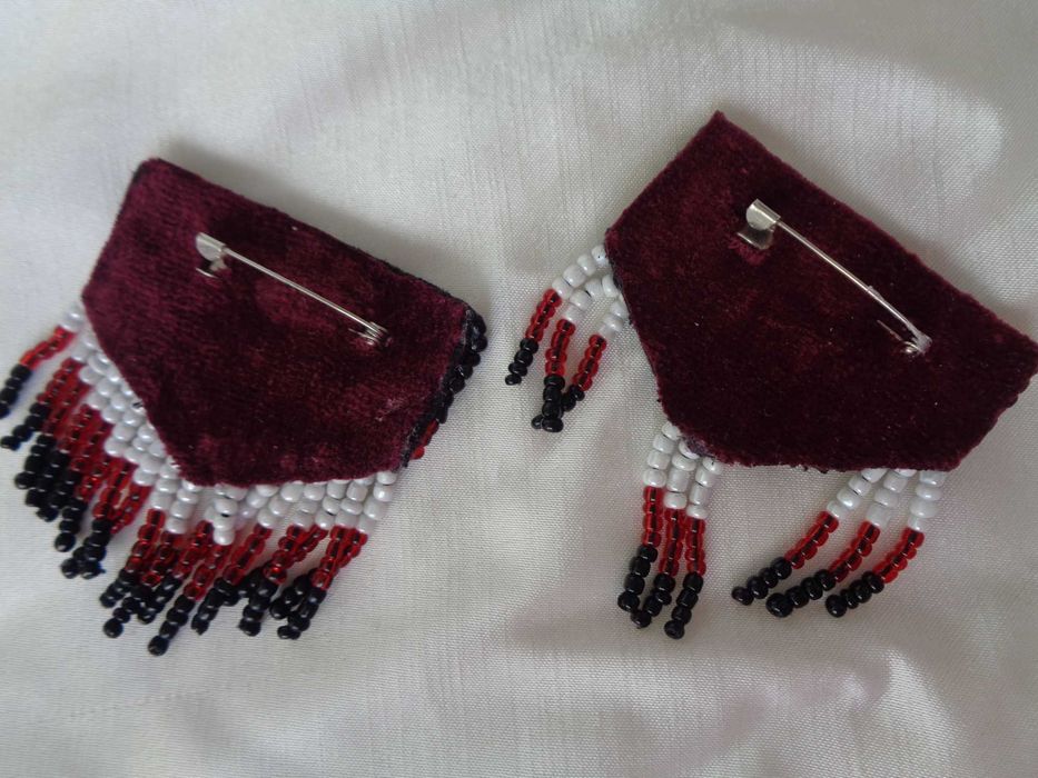 подарунк брошка Вишиванка нова 5,8* 6см ручна робота