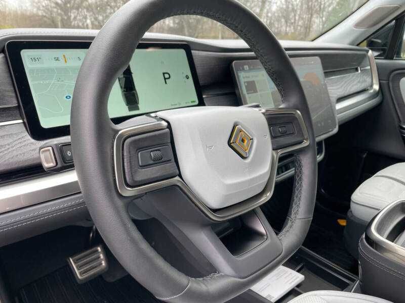 2023 Rivian R1T Adventure