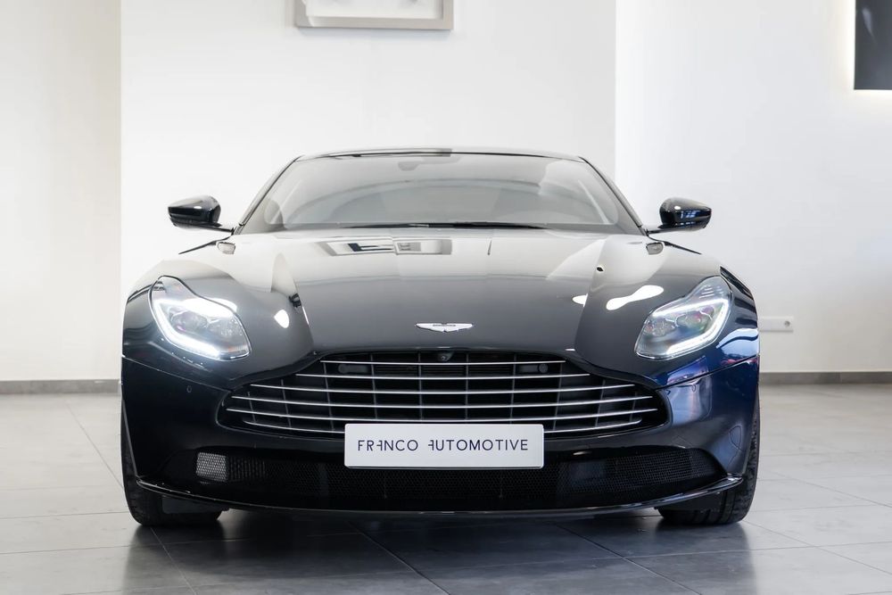 Aston Martin DB11 Coupé V8 Auto