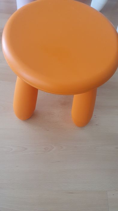 Lote Conjunto Infantil IKEA MAMMUT (1 Cadeira + 3 Bancos)