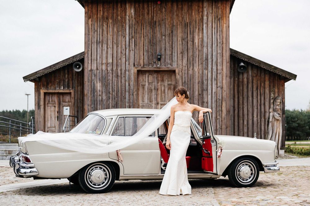Retro Mercedes W111 // Styl, Elegancja i Luksus lat '60 Klasyk