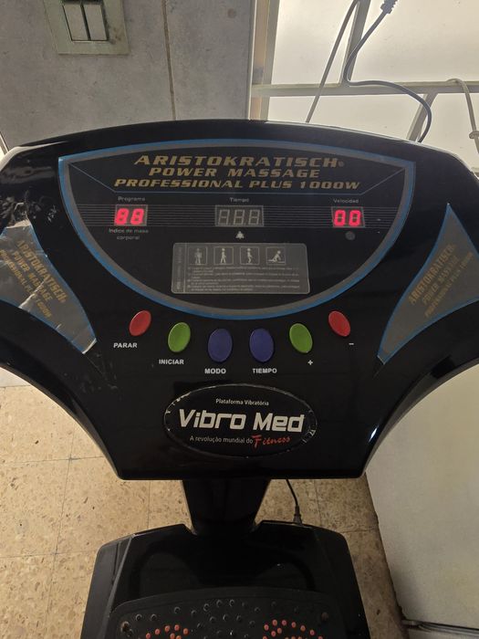 Aparelho de exercícios  vibratório64175836122499122