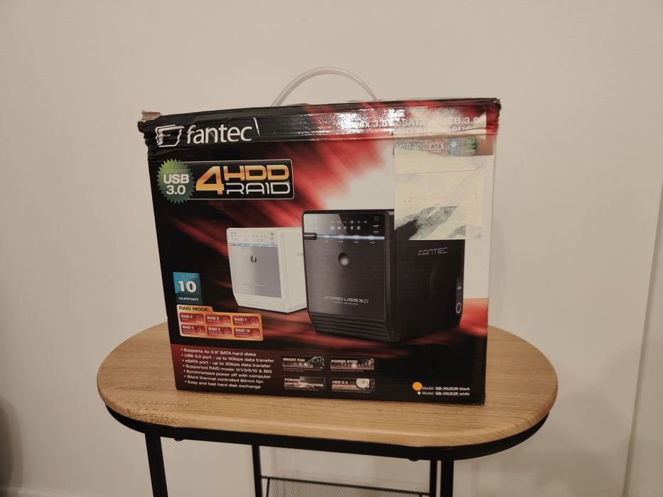 Obudowa Na 4 DYSKI HDD 3.5" FANTEC QB-35US3R z raid