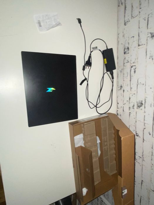 Sprzedam Laptopa gamyngowego Acer