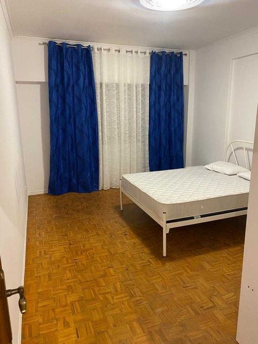 Quarto para arrendar