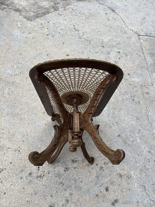 Mesa de centro em madeira