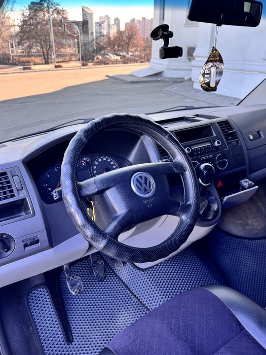 Volkswagen Transporter T5 2.5 TDi Дизель Течик
