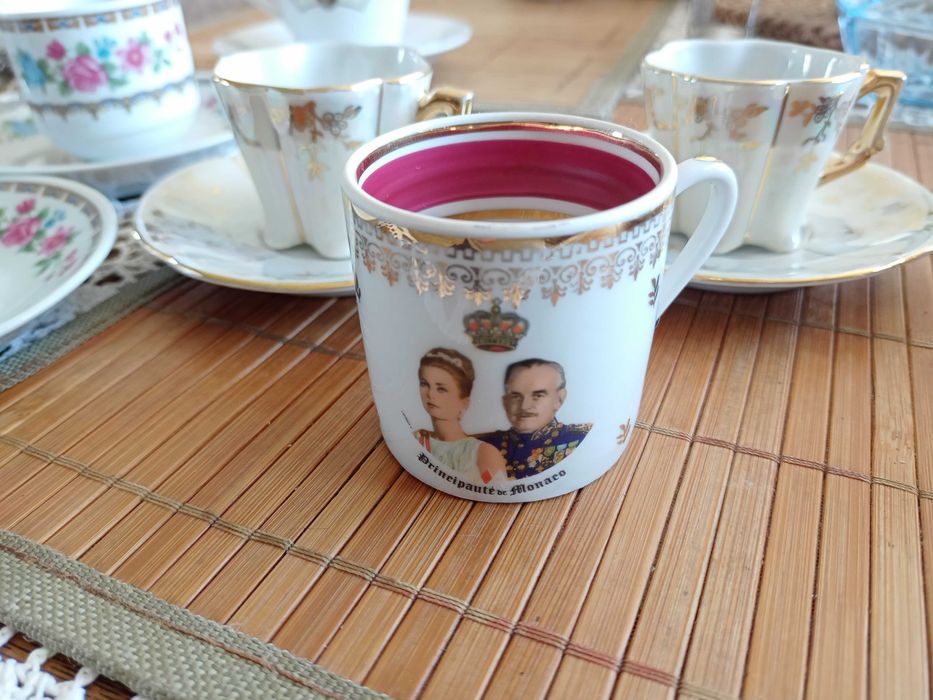 Filiżanki ozdobne różne