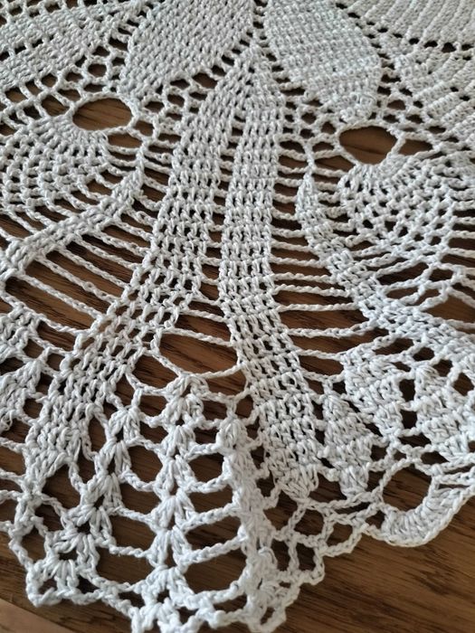 Obrus serwetka unikat serweta extra cacko rękodzieło szydełkowe śr80