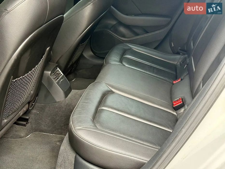 Audi A3 1.4 TFSI PHEV (204к.с.)