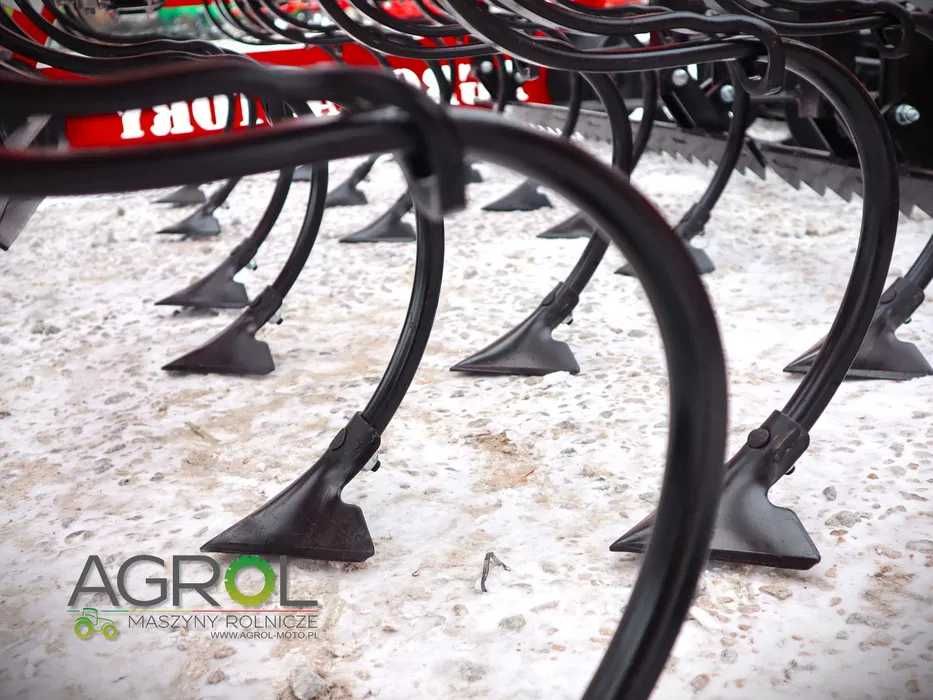 Agregat przedsiewny Agrofaktory ciężki Sizar lekki Caro EuroMasz