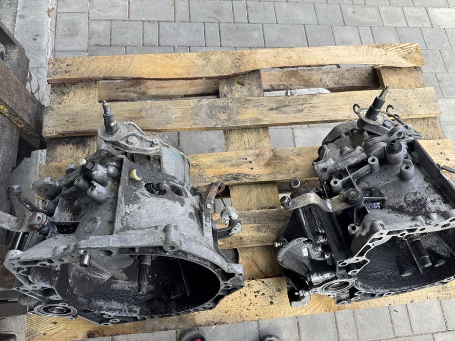 Кпп коробка передач 1.6 hdi berlingo partner берлінго парнер 20DM62 20DM83 20DM69