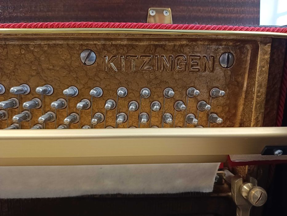 Majestatyczne Pianino Seiler