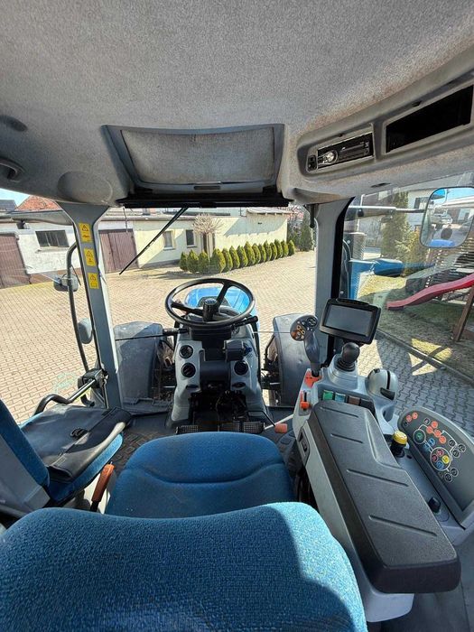 New Holland T7040 Autocommand 220 km Zadbany