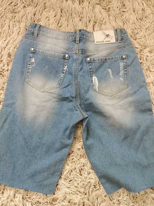 Оригінальні джинсові бриджі з ремінем