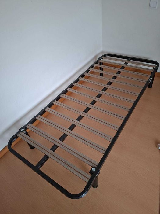 Cama 190x80 com rede  e colchão